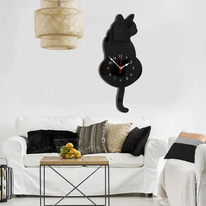 NordicTail™ | Wall clock cat waddling