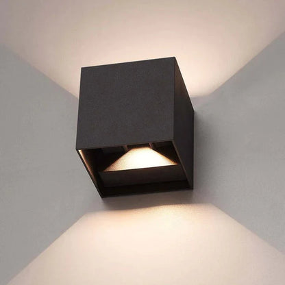 Calva™️: The cordless and luxurious wall lamp!