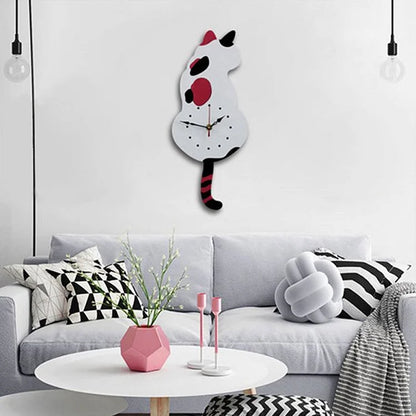 NordicTail™ | Wall clock cat waddling