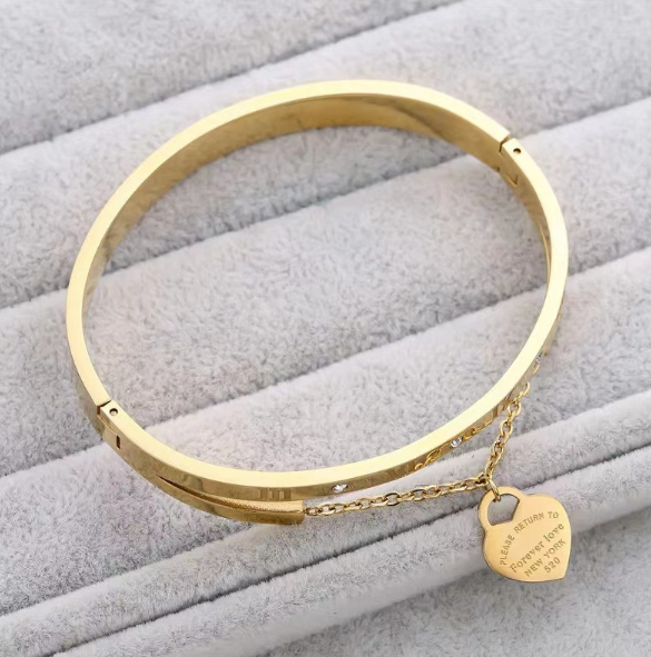 Luxoria® Forever Luv Bracelet